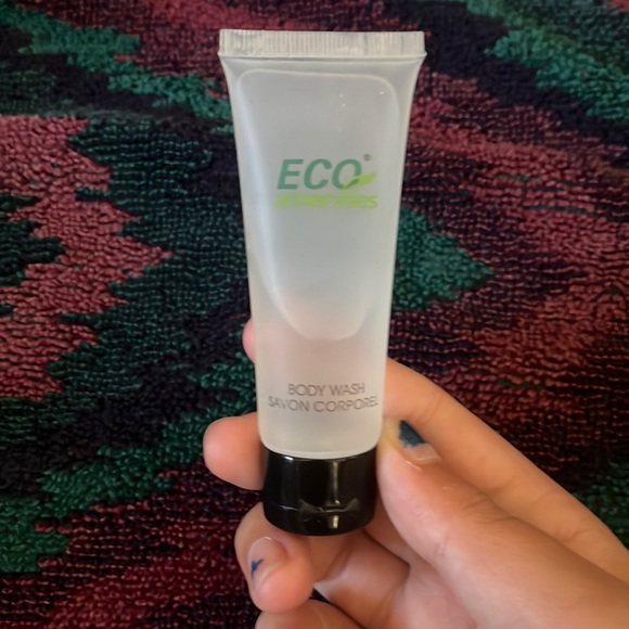 Other - 5 for 25$ 🎄Eco Body Wash ( Free when Bundles with at least 5 items )